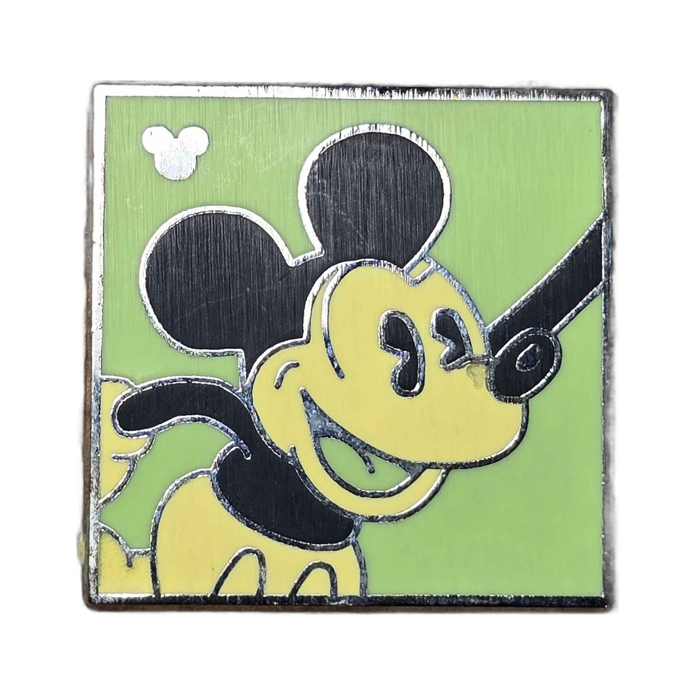 Vintage Mickey Mouse Hand Up Green Square Disney Lapel Vest Hat Pin J26